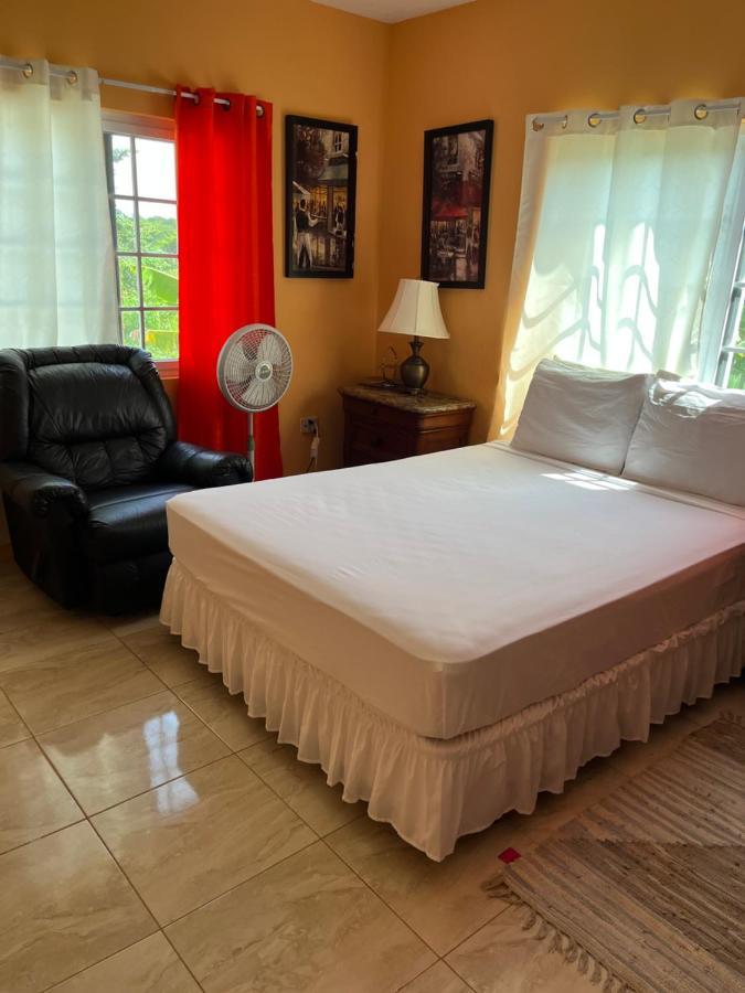 Cool Breeze Mobay Apartment Montego Bay Exterior photo